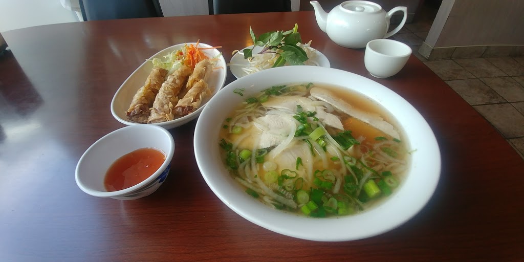 Pho T&T Restaurant | 8481 Keele St Unit 9, Concord, ON L4K 1Z7, Canada | Phone: (905) 669-1852