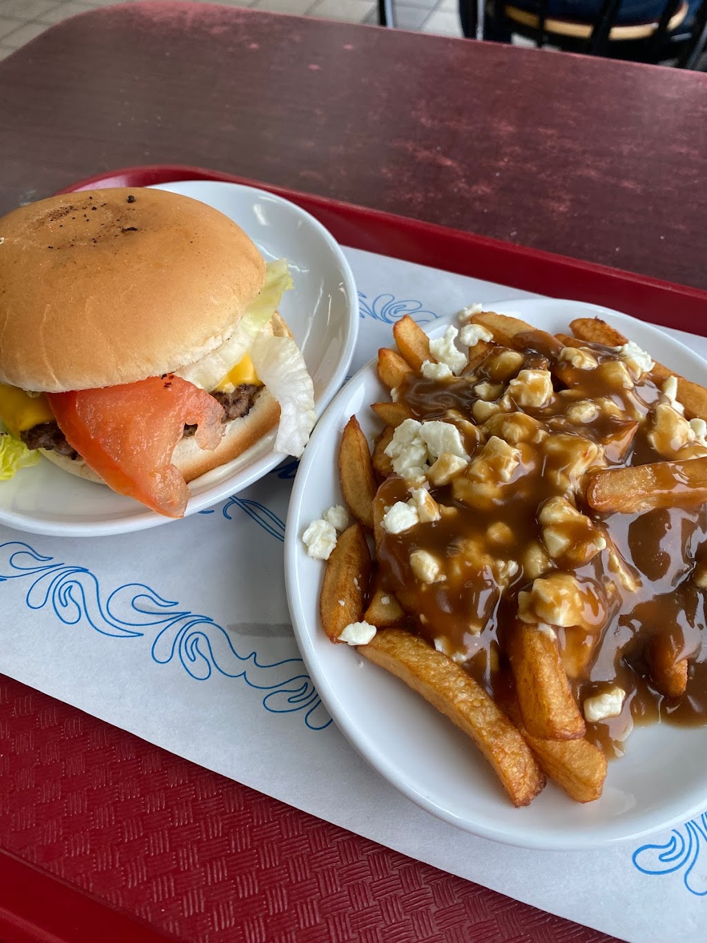 Restaurant La Fureur | 1478 Av. du Rocher, Normandin, QC G8M 3Y1, Canada | Phone: (418) 274-8181