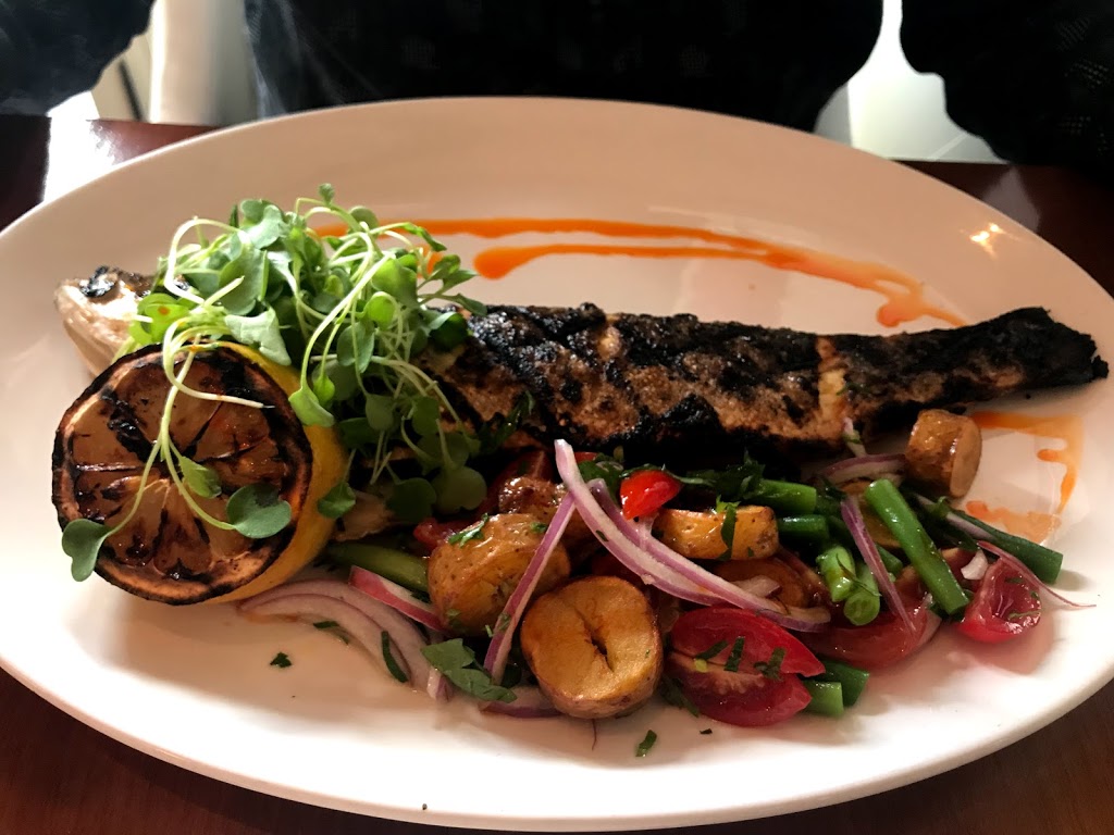 Fishbone Bistro | 6146 Main St, Whitchurch-Stouffville, ON L4A 4H8, Canada | Phone: (905) 640-0355