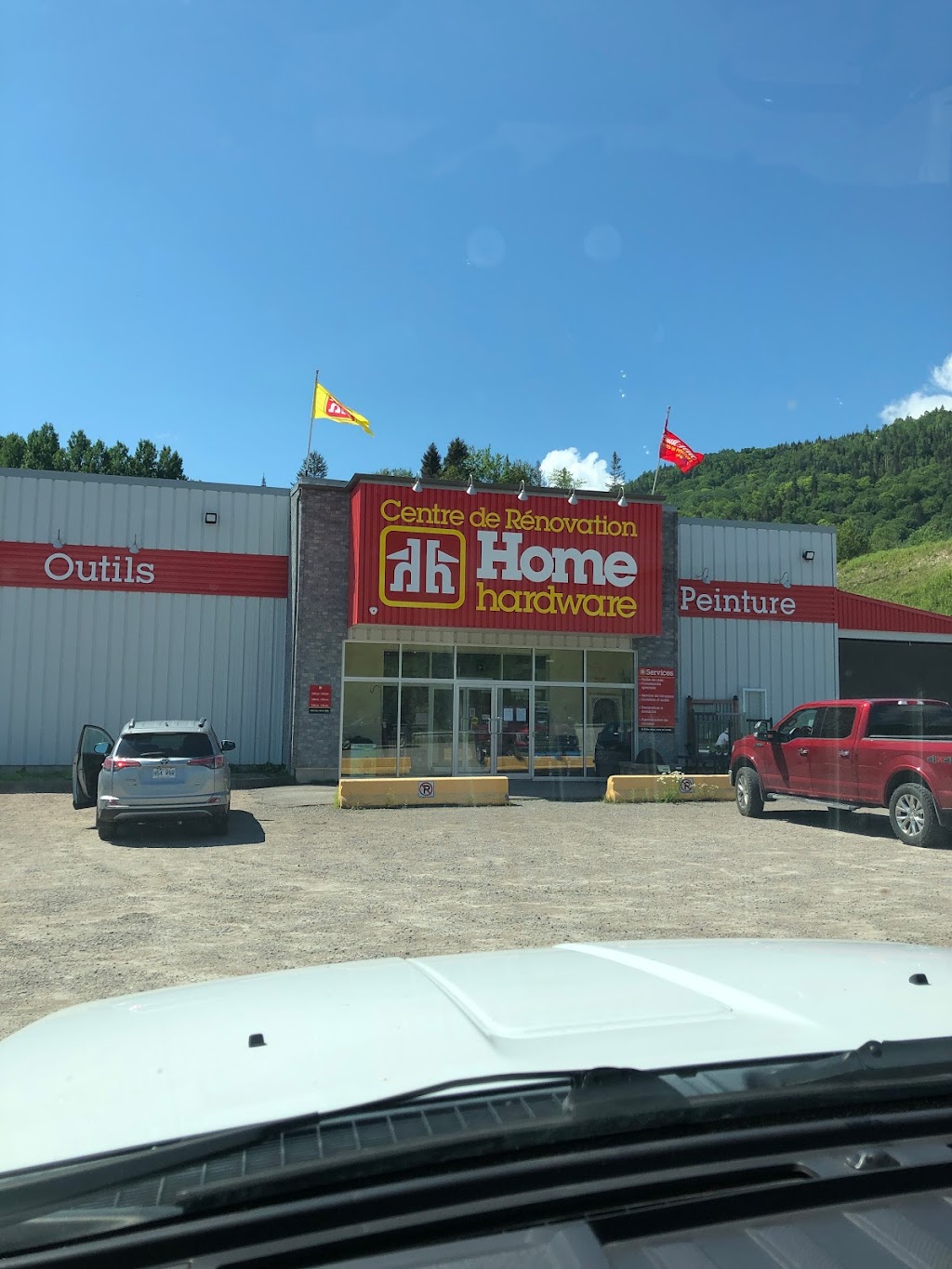 Centre De Renovation Home Hardware De LAnse | 118 QC-170, LAnse-Saint-Jean, QC G0V 1J0, Canada | Phone: (418) 272-2411