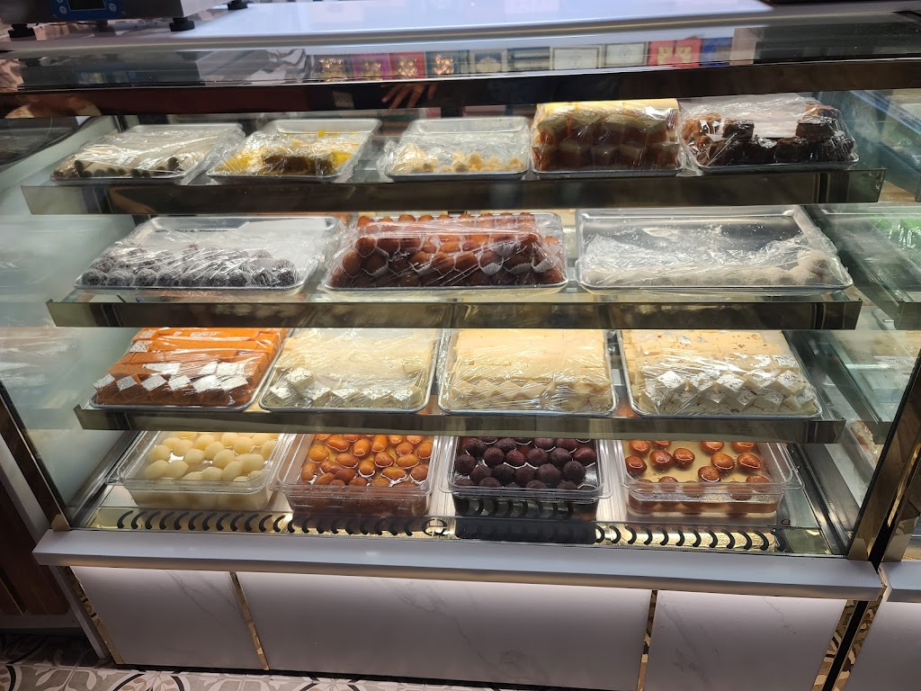 Lovely Sweets Street Eat | 30 Savanna Cres #1110, Calgary, AB T3J 2E9, Canada | Phone: (587) 231-6502