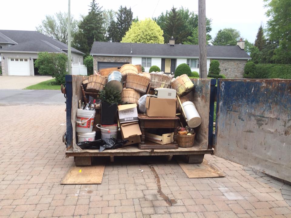 Littlemore Garbage Removal | Manotick,, Ottawa, ON K4M 1B4, Canada | Phone: (613) 325-1789