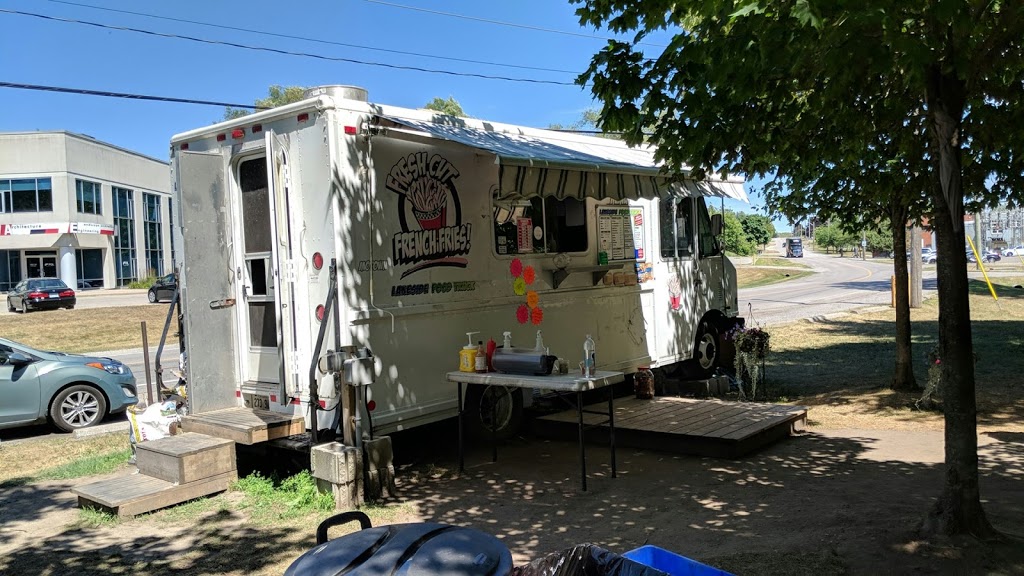 Lakeside Food Truck | 331 Water St, Whitby, ON L1N 0G9, Canada | Phone: (905) 243-4470