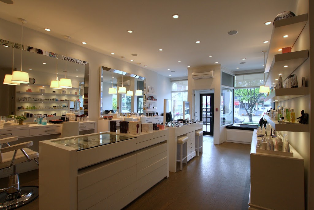 Gee Beauty | 2 Roxborough St W, Toronto, ON M5R 1T8, Canada | Phone: (416) 486-0080