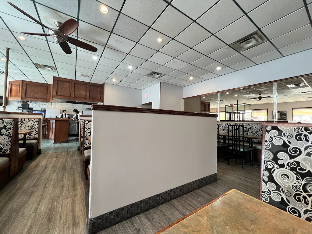 Quinte Restaurant | 135 Cannifton Rd, Belleville, ON K8N 4V4, Canada | Phone: (613) 962-1313