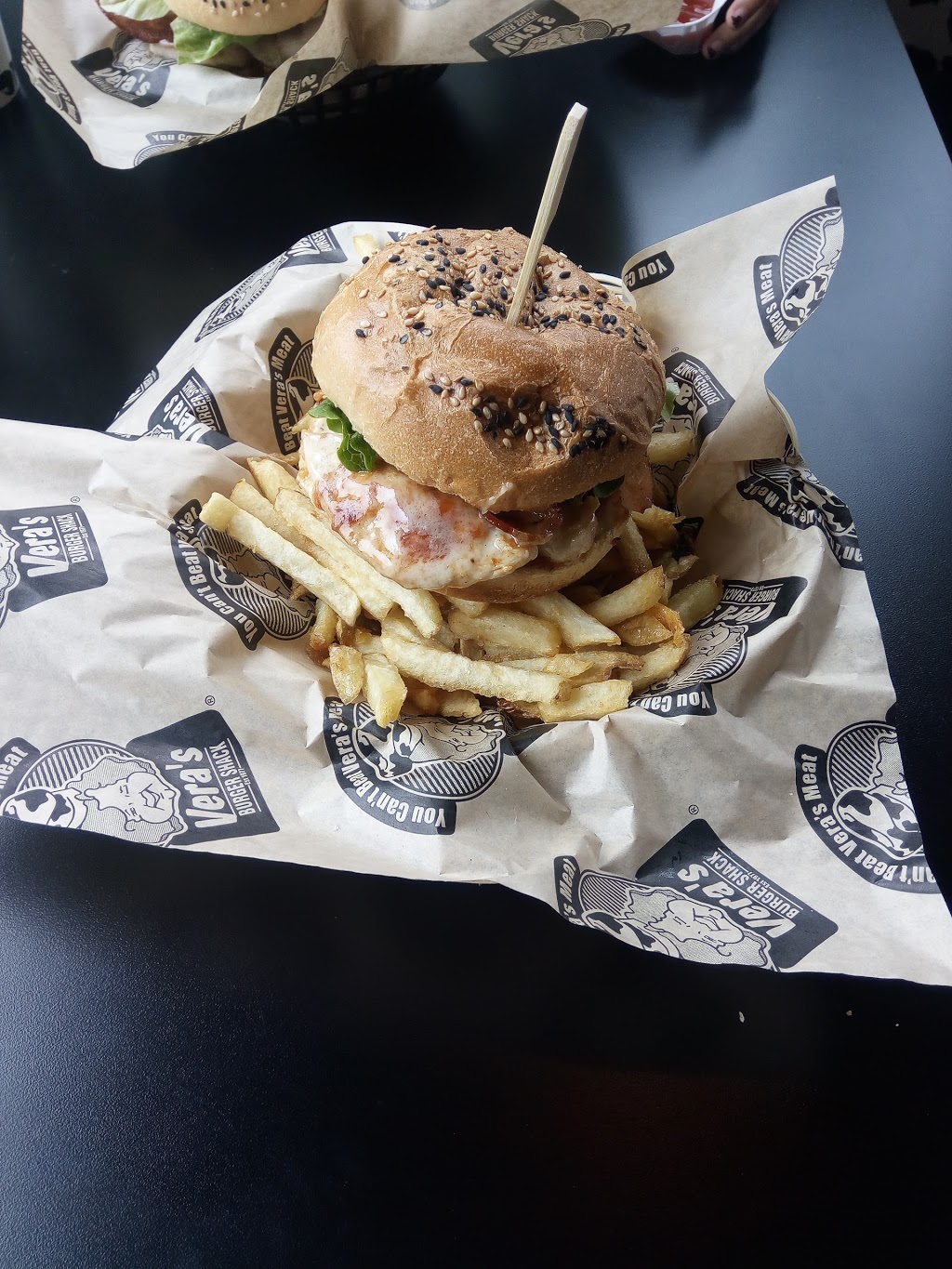 Veras Burger Shack | 19800 Lougheed Hwy #390, Pitt Meadows, BC V3Y 2W1, Canada | Phone: (604) 460-1115