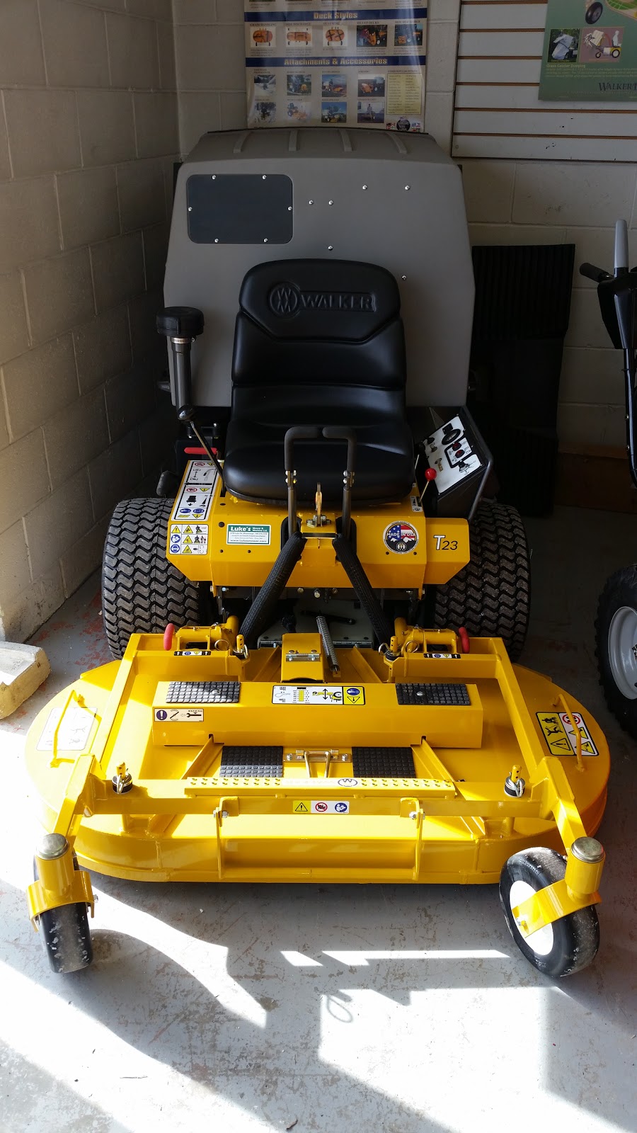 Lukes Mower & Machine Ltd. | 5799 Luke Rd, Mississauga, ON L4W 1T2, Canada | Phone: (905) 670-2129