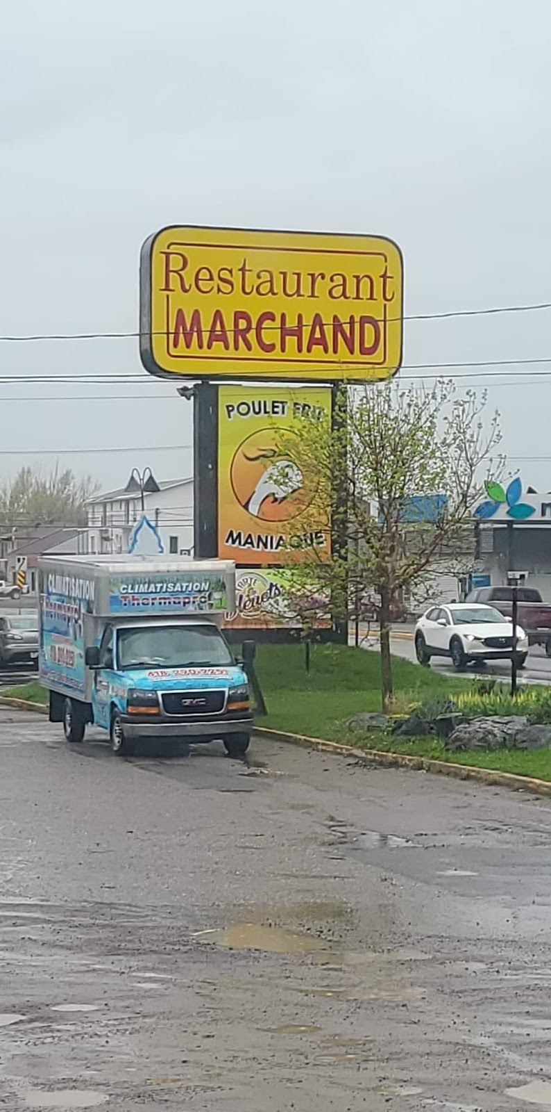 Restaurant Marchand | 128 Rue Melançon, Saint-Bruno, QC G0W 2L0, Canada | Phone: (418) 343-2438