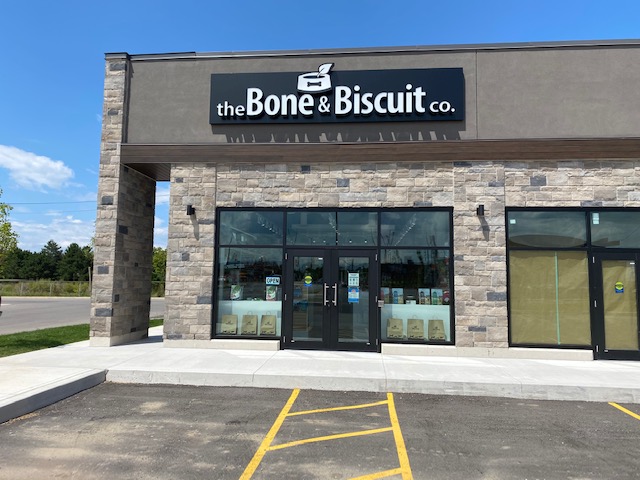 Bone & Biscuit | 01 295 Fourth Ave Unit G, St. Catharines, ON L2S 0E7, Canada | Phone: (905) 688-8353