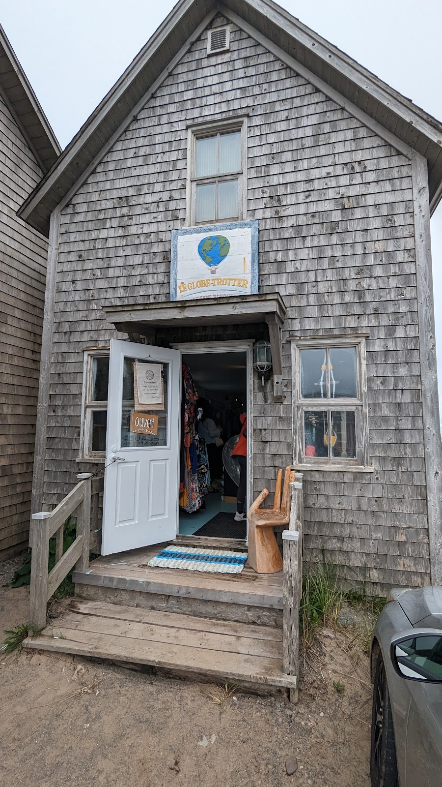 Le Globe-Trotter - Artisans du monde | Magdalen Islands, QC G4T 5B3, Canada | Phone: (418) 937-5577