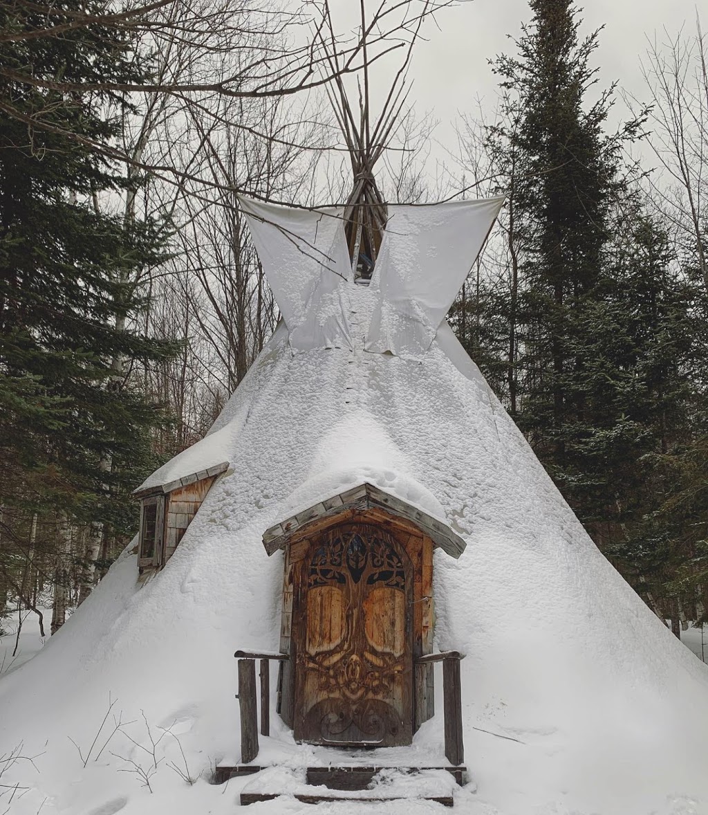 Hébergement les pieds sur terre | 3160 6e Rang, Saint-Calixte, QC J0K 1Z0, Canada | Phone: (450) 914-4442