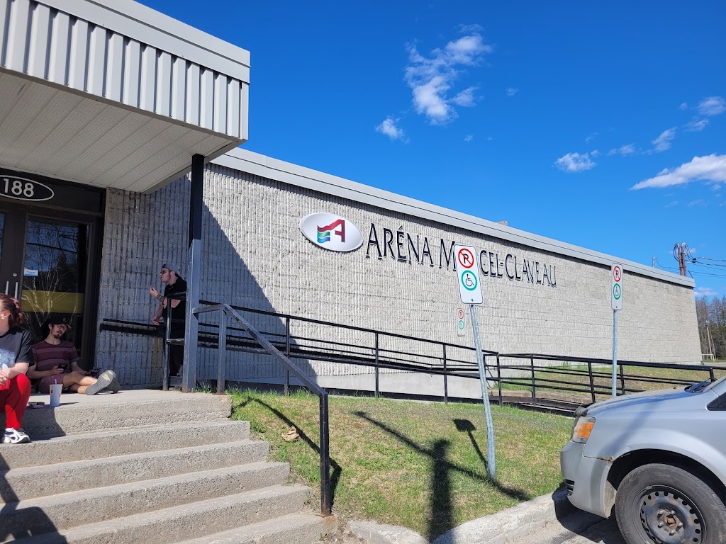 Aréna Marcel Claveau | 188 Rue Gaudreault, Saint-Ambroise, QC G7P 2J9, Canada | Phone: (418) 672-4020