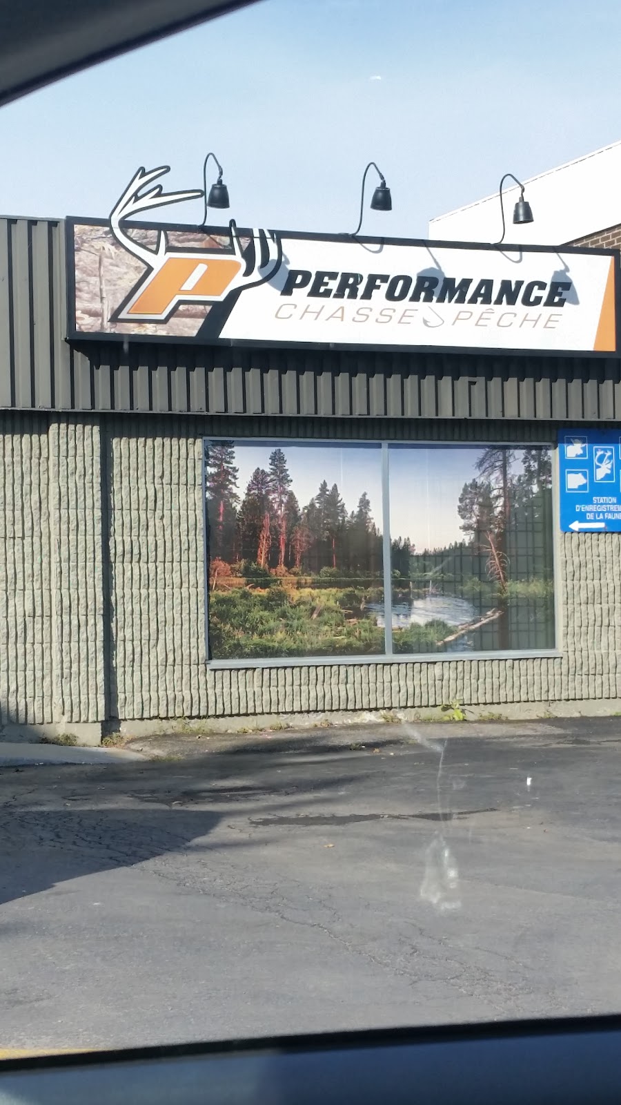 Performance Chasse-Peche | 303 Rue Notre-Dame, Repentigny, QC J6A 2R9, Canada | Phone: (450) 582-9302