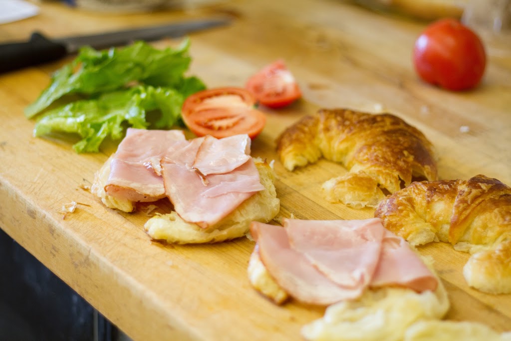 Boulangerie Des Trois-Rivières | 54 Rue Fusey, Trois-Rivières, QC G8T 2T7, Canada | Phone: (819) 691-0767