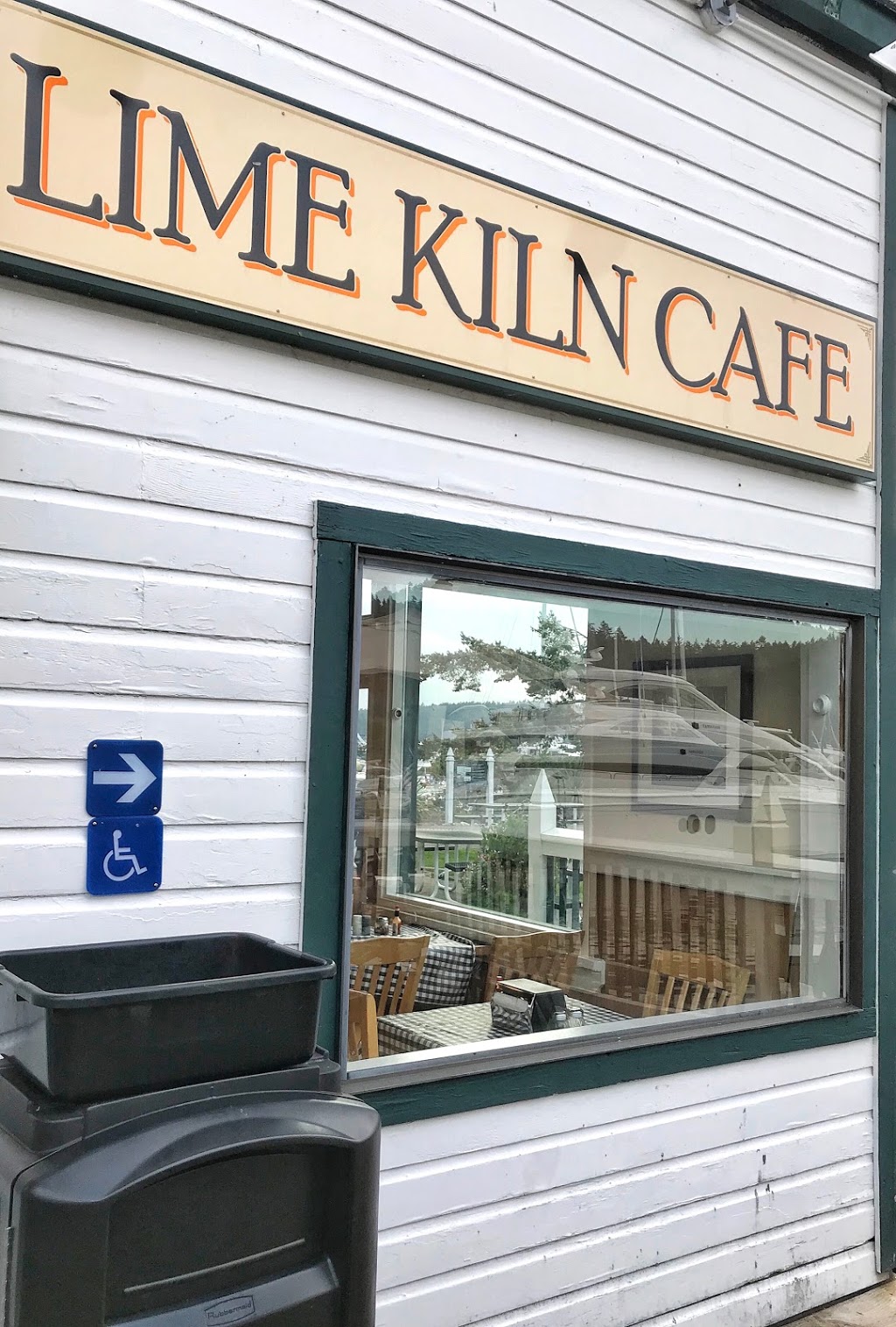 Lime Kiln Cafe | 248 Reuben Memorial Dr, Friday Harbor, WA 98250, USA | Phone: (360) 378-9892