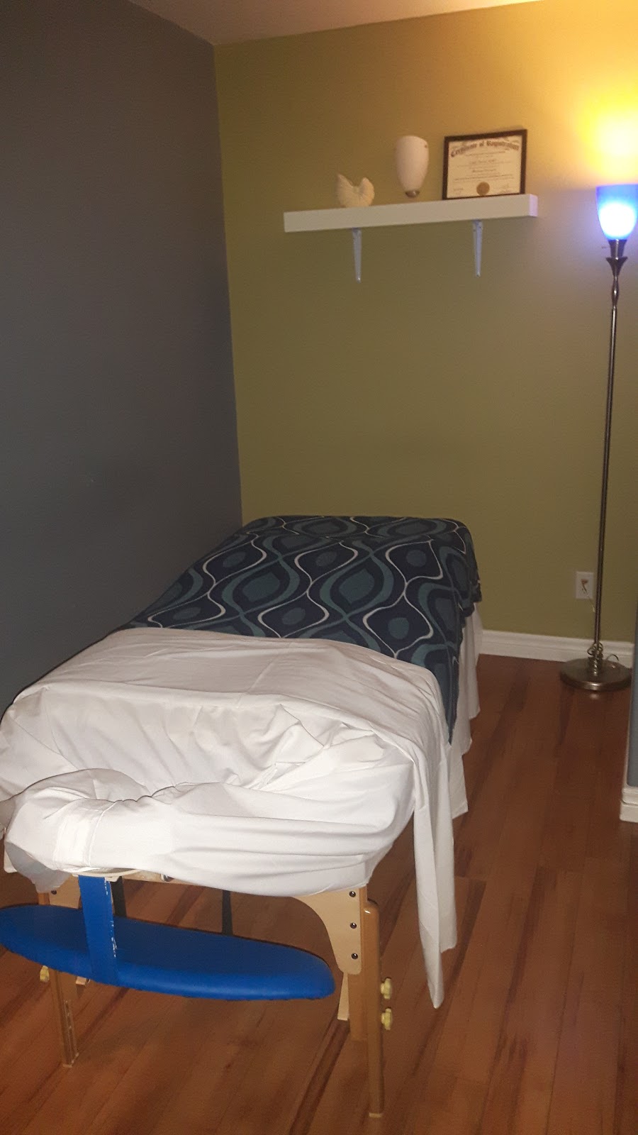 East Windsor Massage Therapy Clinic | 2740 Jefferson Blvd, Windsor, ON N8T 3C7, Canada | Phone: (519) 946-0210