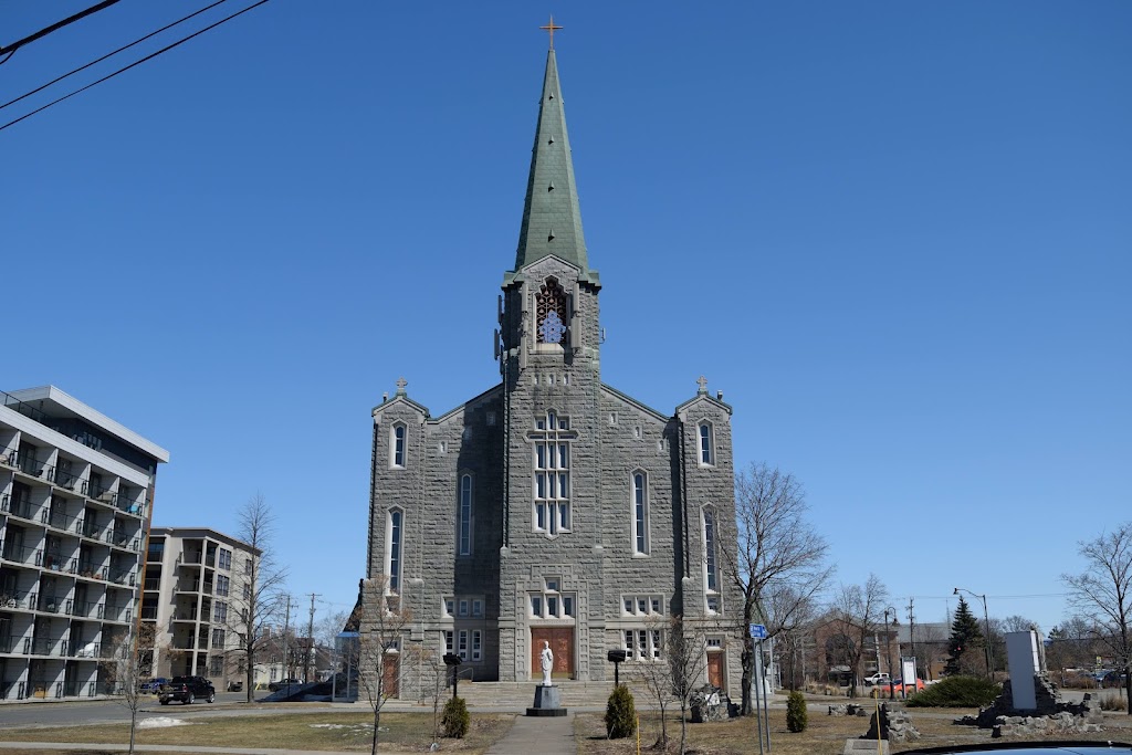 Saint-Thomas Catholic Church | 140 Rue St Jean Baptiste E, Montmagny, QC G5V 1K4, Canada | Phone: (418) 248-3663