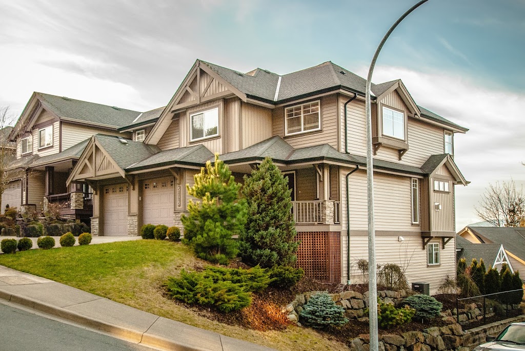Select Real Estate | 45715 Hocking Ave #520, Chilliwack, BC V2P 6Z6, Canada | Phone: (604) 393-7880