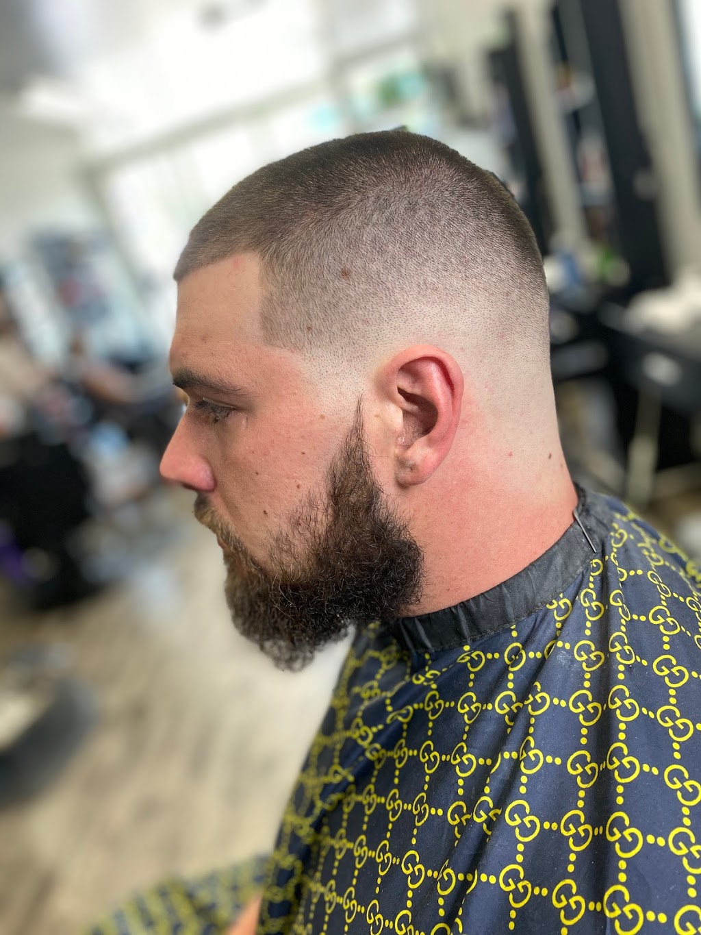 The Beauty Barber | 273 Lakeshore Rd E, Mississauga, ON L5G 1G8, Canada | Phone: (647) 921-9962