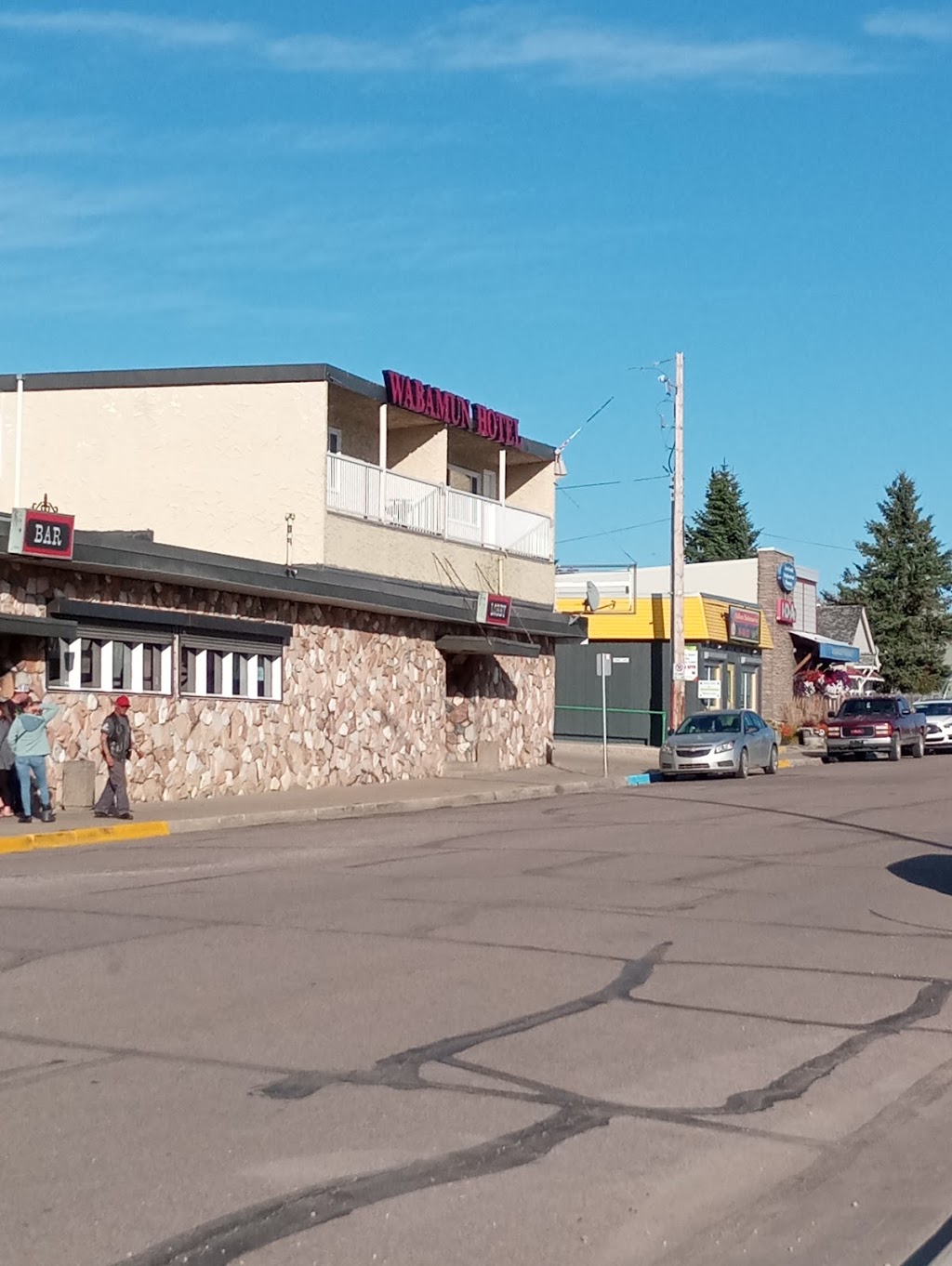 Yellow Submarine | Box 1170, 5126 51 Ave, Wabamun, AB T0E 2K0, Canada | Phone: (780) 892-2227