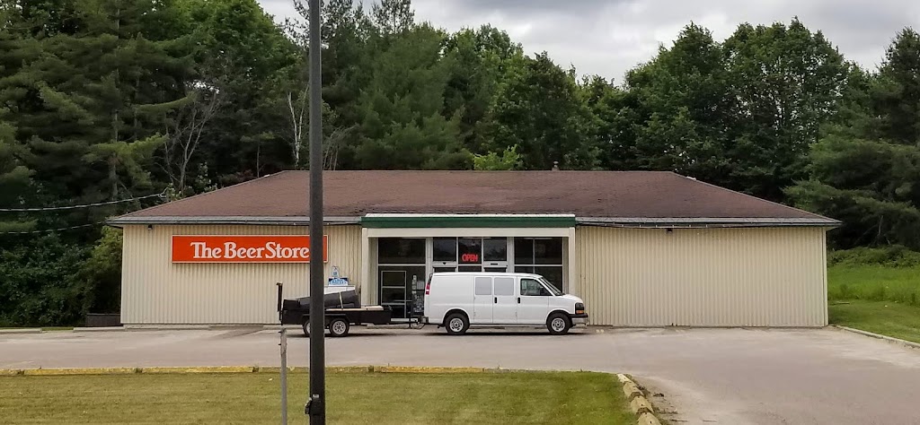 Beer Store 4653 | 8647 Bonnechere St W, Eganville, ON K0J 1T0, Canada | Phone: (613) 628-2412