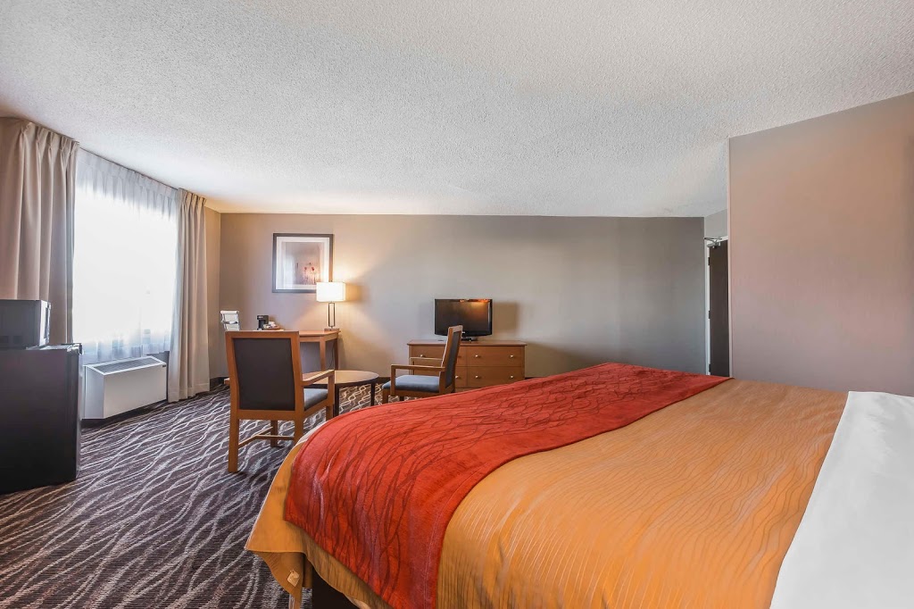 Comfort Inn | 605 Bloor St W, Oshawa, ON L1J 5Y6, Canada | Phone: (905) 434-5000