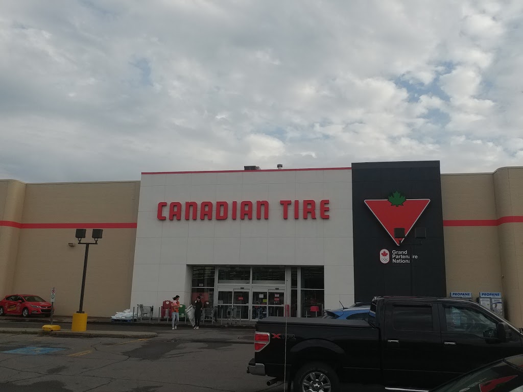 Canadian Tire | 101 Boulevard Cardinal Léger, Pincourt, QC J7W 3Y3, Canada | Phone: (514) 453-4211