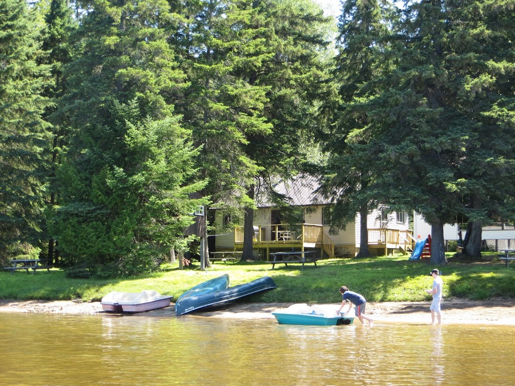 Sand Lake Cottages & Inn | Hwy 518, Kearney, ON P0A 1M0, Canada | Phone: (705) 636-5047