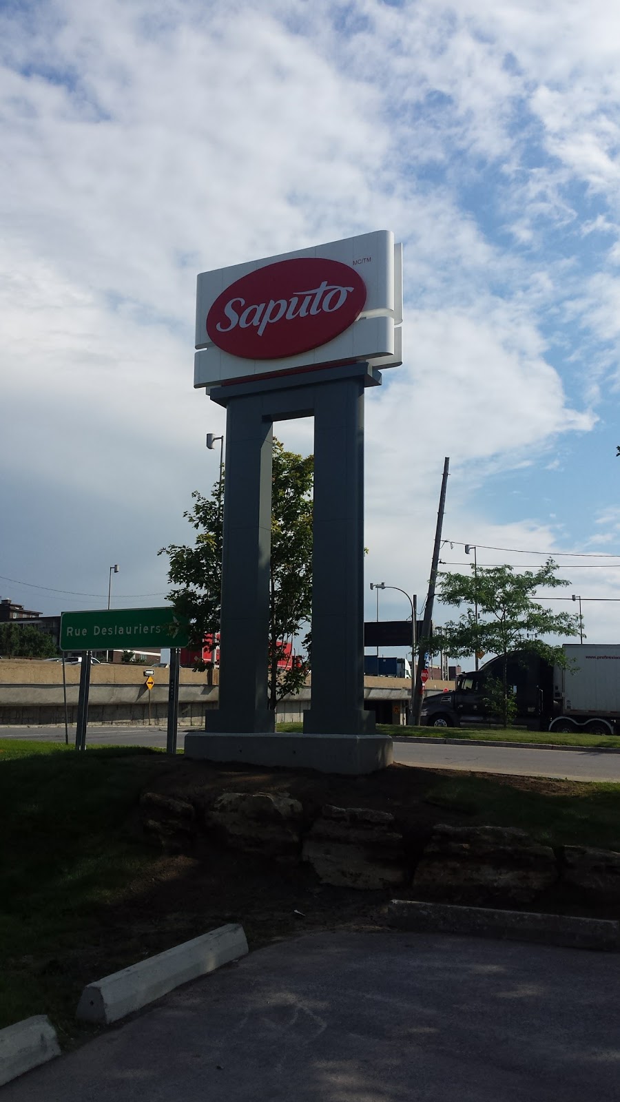 Saputo Dairy Products Canada | 2365 Chem. de la Côte de Liesse, Saint-Laurent, QC H4N 2M7, Canada | Phone: (514) 328-6663