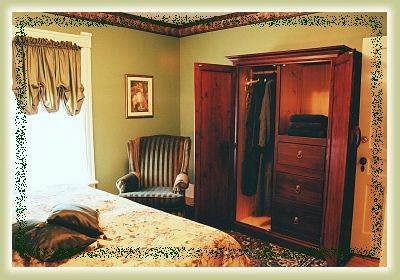 Arbour Garden Bed & Breakfast | 46 Waterloo St N, Stratford, ON N5A 5H7, Canada | Phone: (519) 273-8031