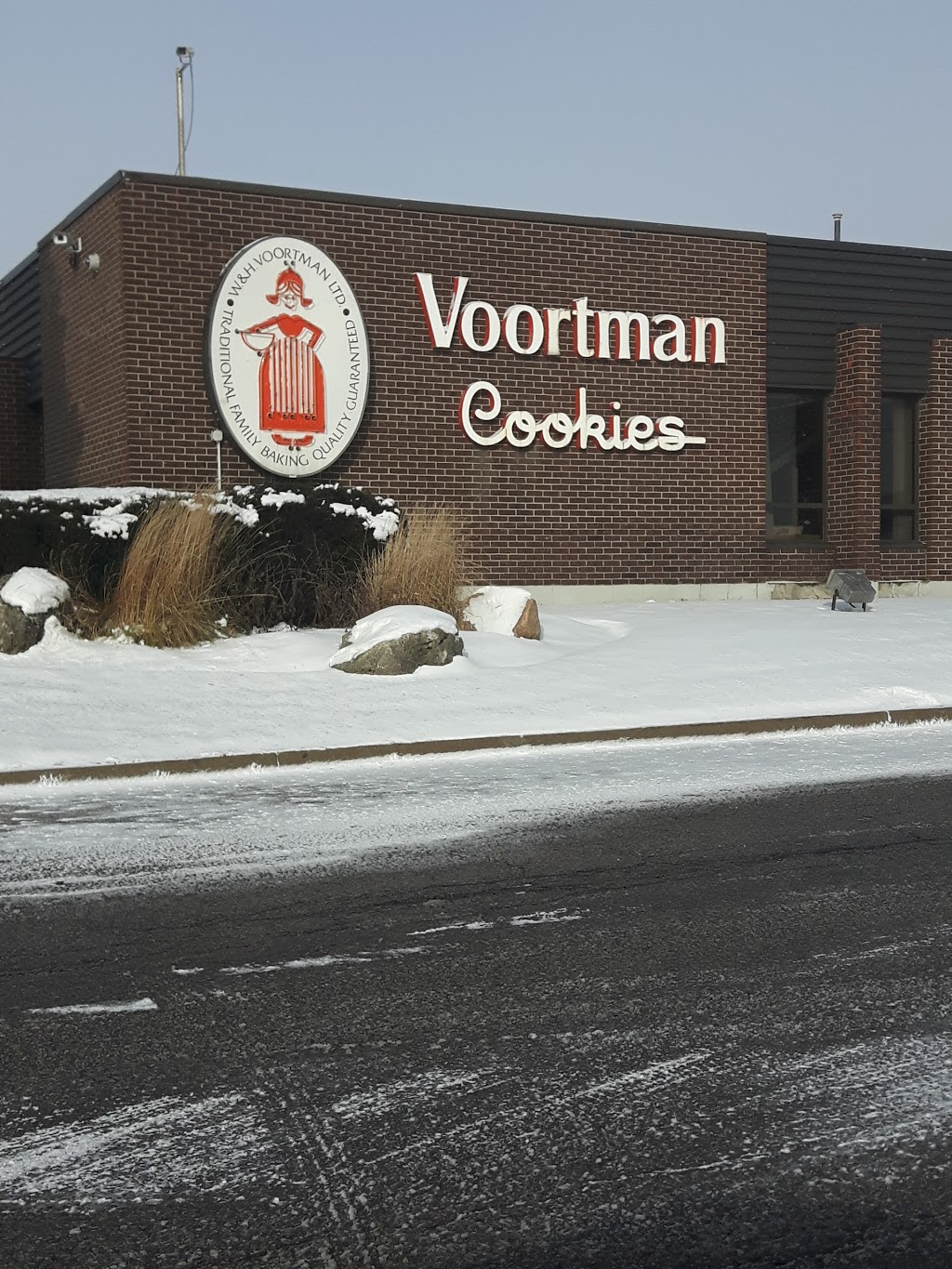 Voortman Bakery | 4455 N Service Rd #600, Burlington, ON L7L 4X7, Canada | Phone: (905) 335-9500