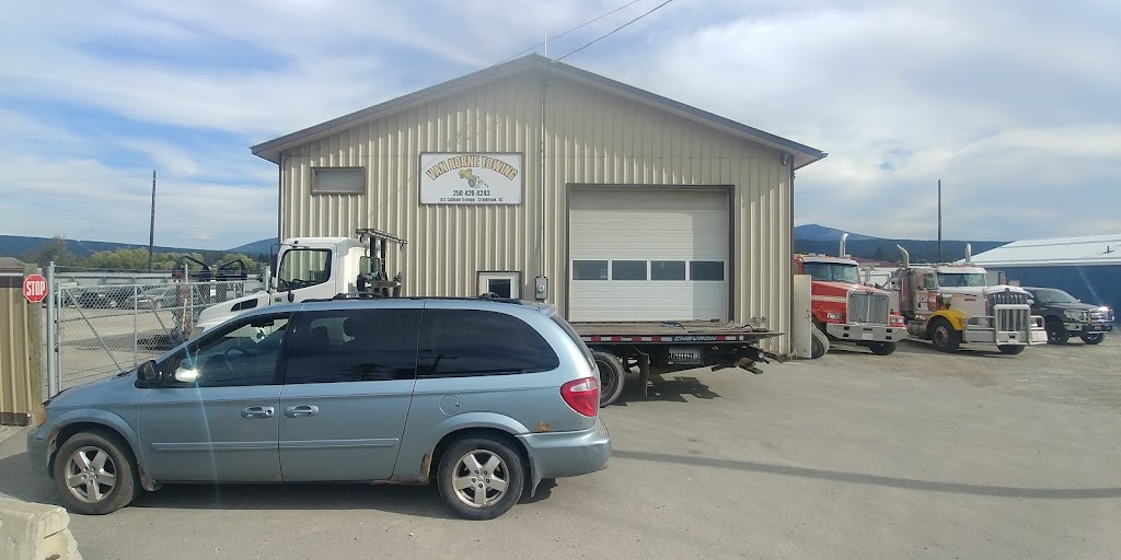 Van Horne Towing | 412 Cobham Ave W, Cranbrook, BC V1C 6T3, Canada | Phone: (250) 426-4243