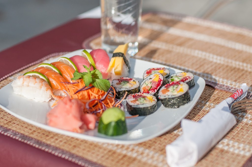 Sushi Ya | 350 Rue Saint Paul Est, Montréal, QC H2Y 2A6, Canada | Phone: (514) 315-7472