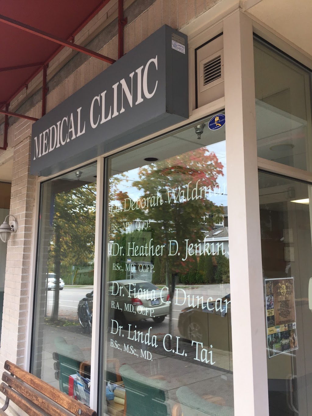 Chaldecott Medical Clinic | 4186 Dunbar St, Vancouver, BC V6S 2E7, Canada | Phone: (604) 739-9881