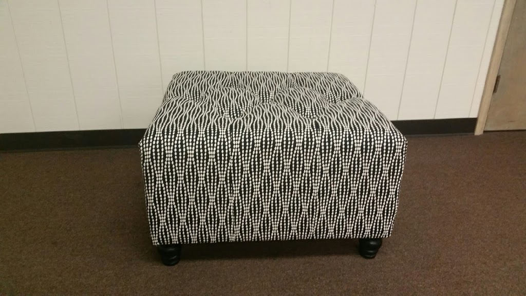 Reupholster Queen | 130 Colby St, Cheektowaga, NY 14206, USA | Phone: (716) 989-7045