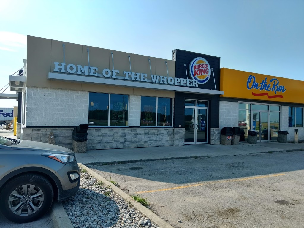 Burger King | 5906 Oil Heritage Rd, Wyoming, ON N0N 1T0, Canada | Phone: (866) 394-2493