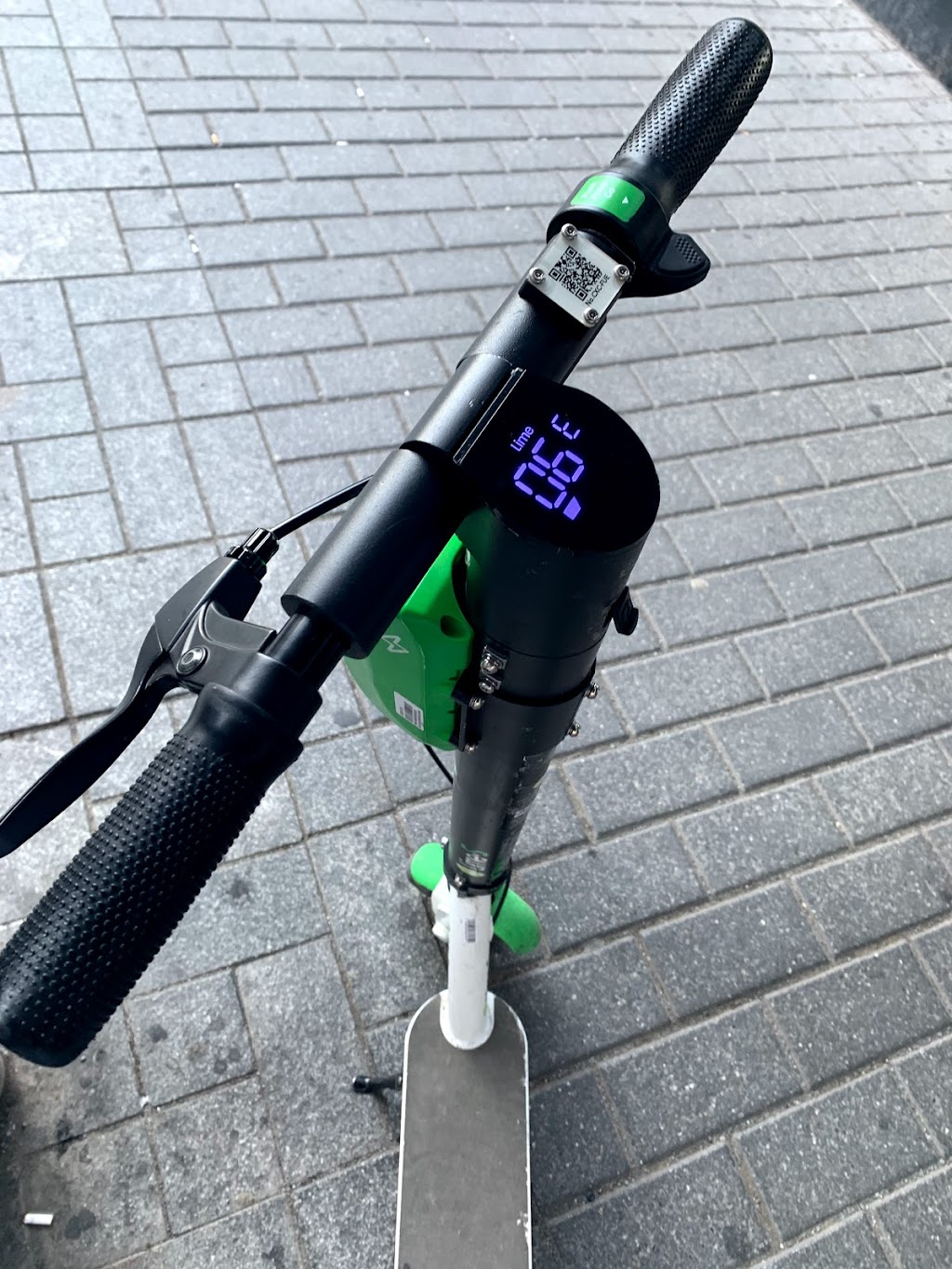 Lime Scooters | 5720 Rue Hamilton, Montréal, QC H4E 3B8, Canada | Phone: (866) 895-1220