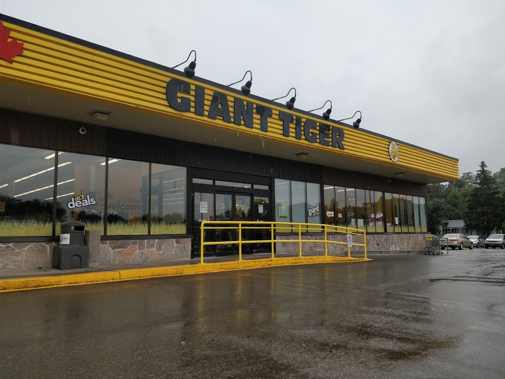 Giant Tiger | 421 Greenbrook Dr, Kitchener, ON N2M 4K1, Canada | Phone: (519) 569-8553