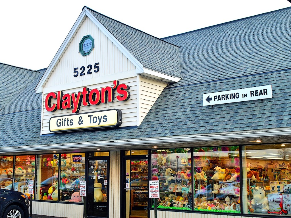 Claytons Toys | 5225 Main St, Williamsville, NY 14221, USA | Phone: (716) 633-1966