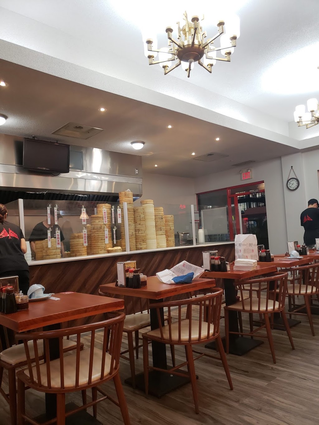 Mr. Yin | 150 University Ave W, Waterloo, ON N2L 3E4, Canada | Phone: (519) 208-8288