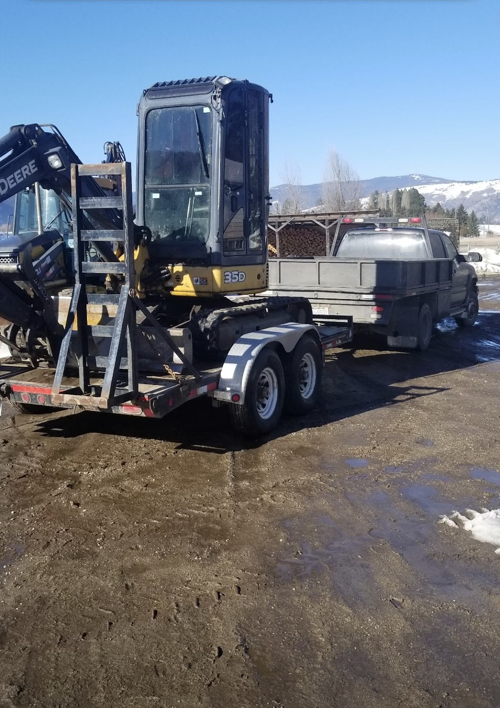 LiL Hoe Contracting | 30 Cameron Ave, Grand Forks, BC V0H 1H4, Canada | Phone: (250) 442-7333