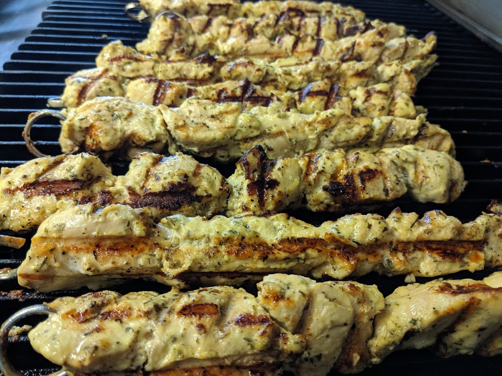 Yummy Souvlaki | 200 Simcoe Ave, Keswick, ON L4P 2H7, Canada | Phone: (905) 989-1515