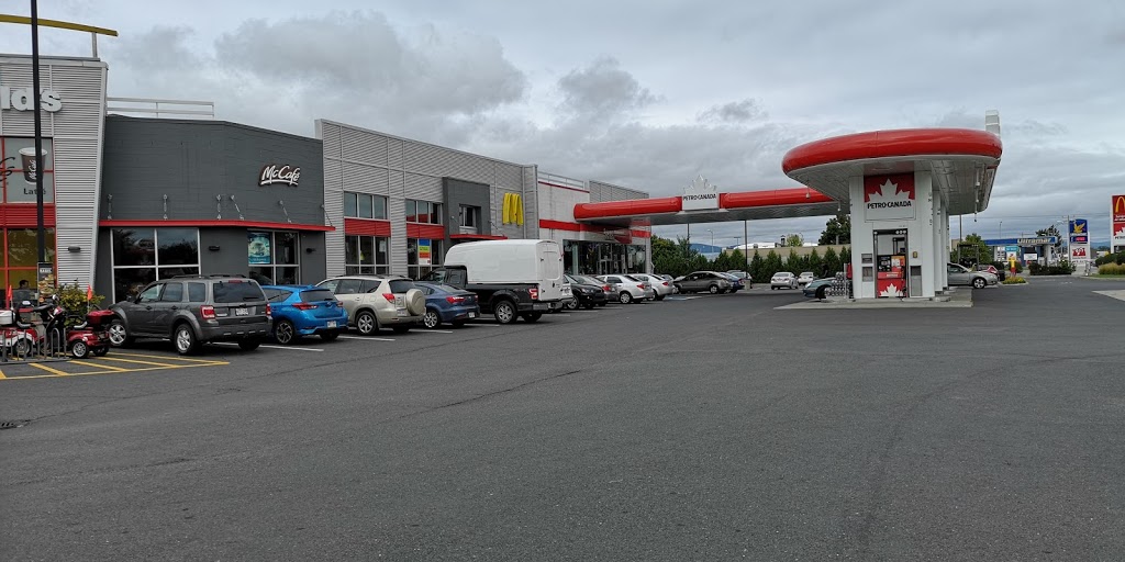 Petro-Canada | 580 Boulevard Wilfrid-Hamel E, Québec, QC G1M 2T3, Canada | Phone: (418) 524-5297