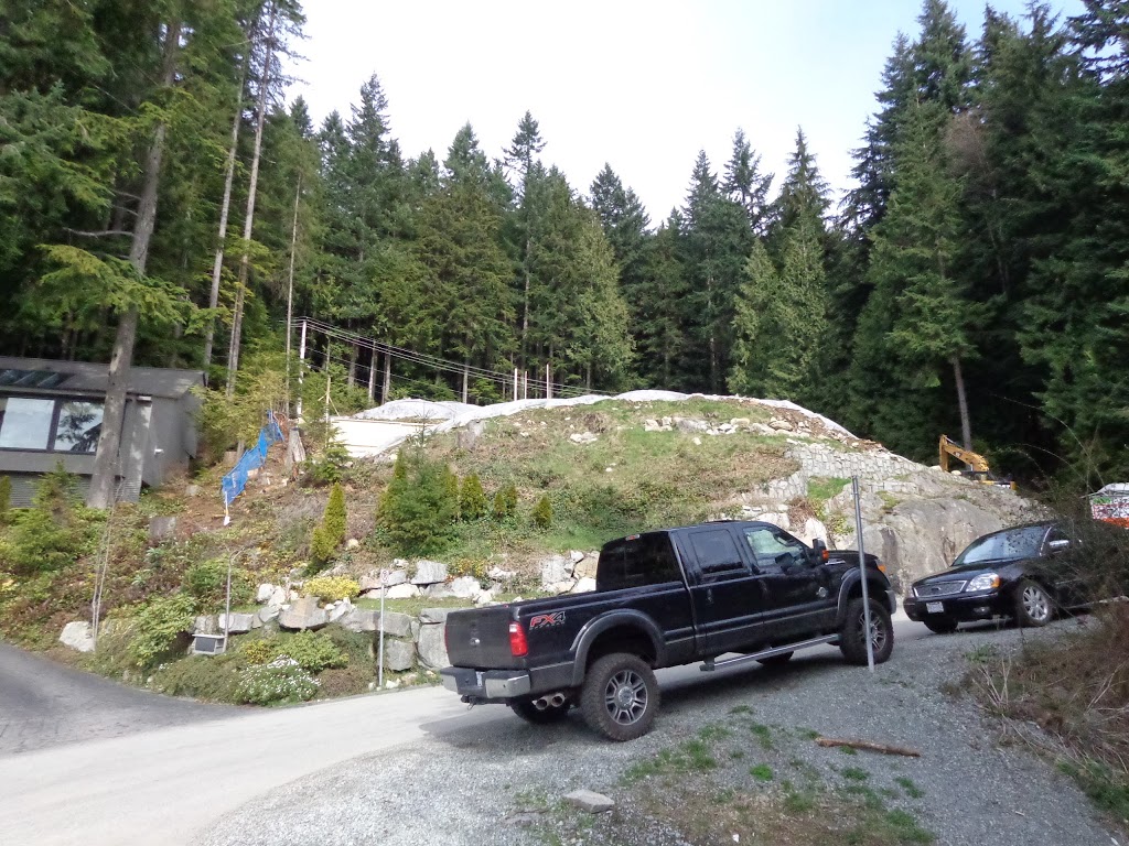 Lawson Creek Trail | Unnamed Road, West Vancouver, BC V7S 3H3, Canada | Phone: (604) 925-7275