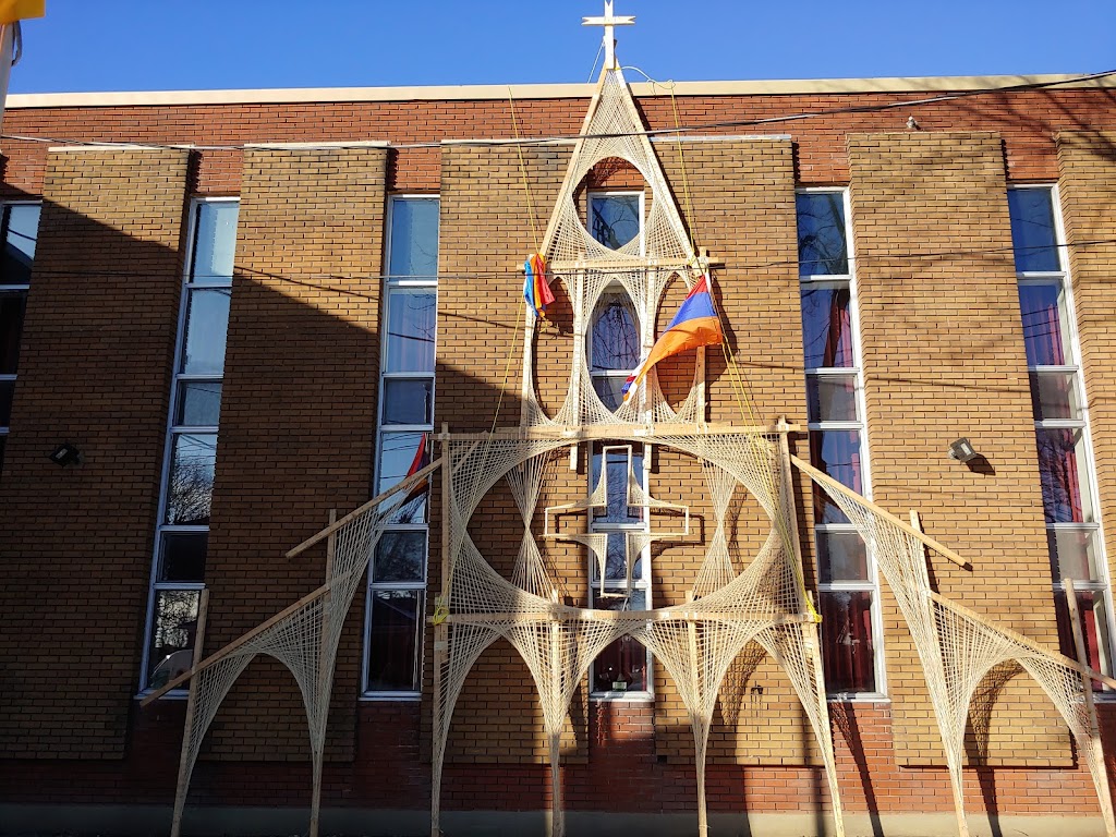 Armenian Général Bénevolent Union of Montréal | 805 Rue Manoogian, Saint-Laurent, QC H4N 1Z5, Canada | Phone: (514) 748-2428