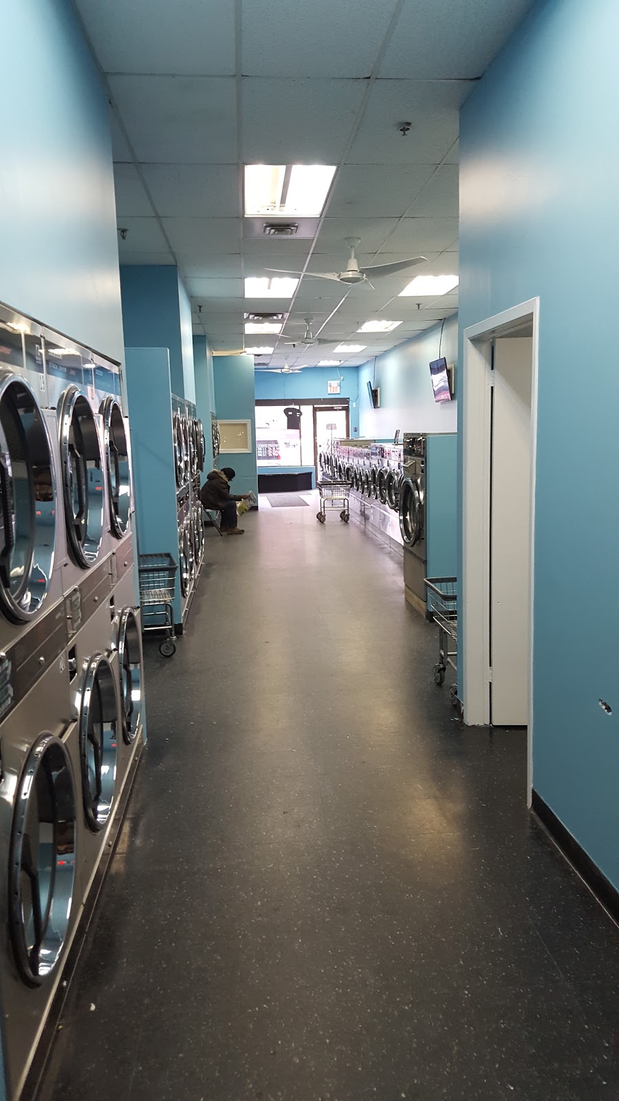 Easy Xpress Laundry | 1221 Markham Rd #6, Scarborough, ON M1H 3E2, Canada | Phone: (647) 999-1634