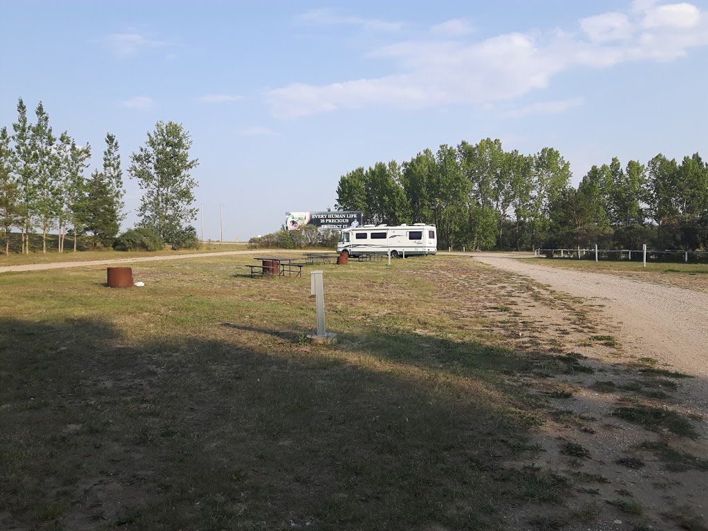 Bonnington Springs Campgournd | Jct Hwy 11 and 15, behind Arena, Kenaston, SK S0G 2N0, Canada | Phone: (306) 252-2211