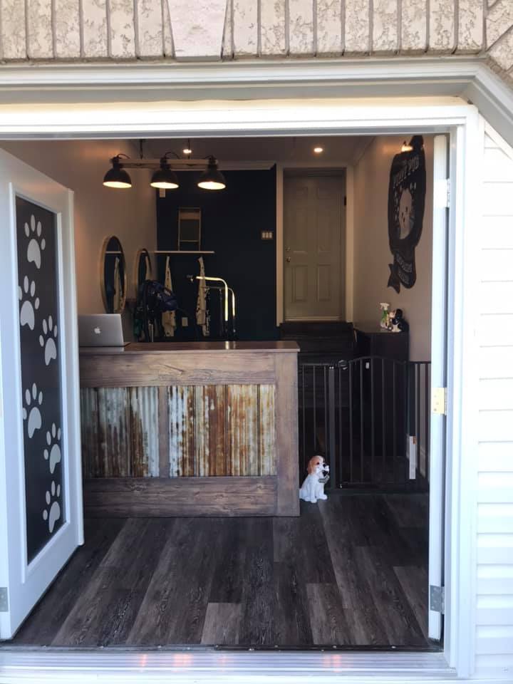 The Puppy Pub Grooming Parlor | 12 Livia Herman Way, Barrie, ON L4M 6X6, Canada | Phone: (705) 252-0787