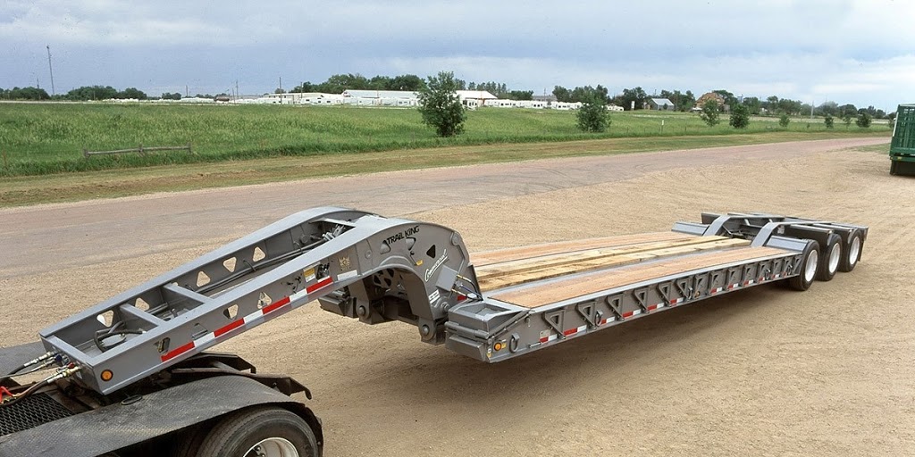 Competition Trailer Sales | 6420 86 Ave SE, Calgary, AB T2C 5K4, Canada | Phone: (403) 471-3404