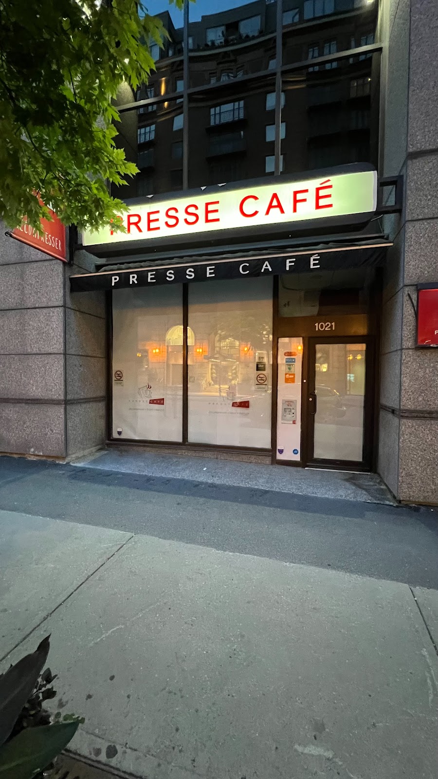 Presse Café | Presse café, 1021 Boul. de Maisonneuve Ouest, Montréal, QC H3A 3C8, Canada | Phone: (514) 844-5999